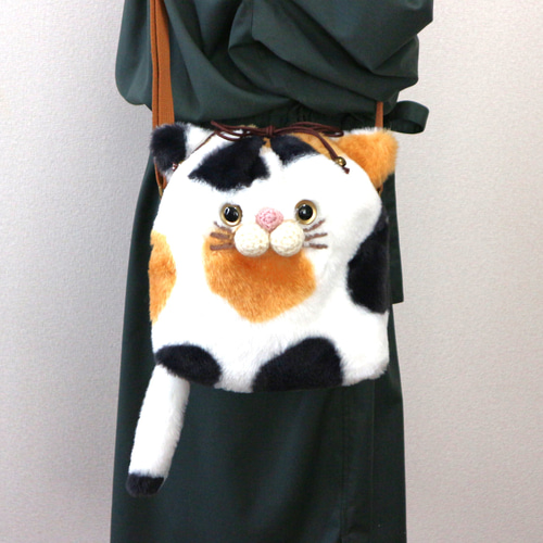 コリアグランドセール 2025 もこもこファーの猫ちゃんのショルダーバッグ（三毛猫 その他