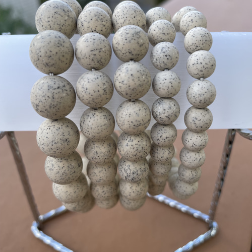 K00-0823-01】台湾産北投石♡10ミリ♡ホクトライト ブレスレット