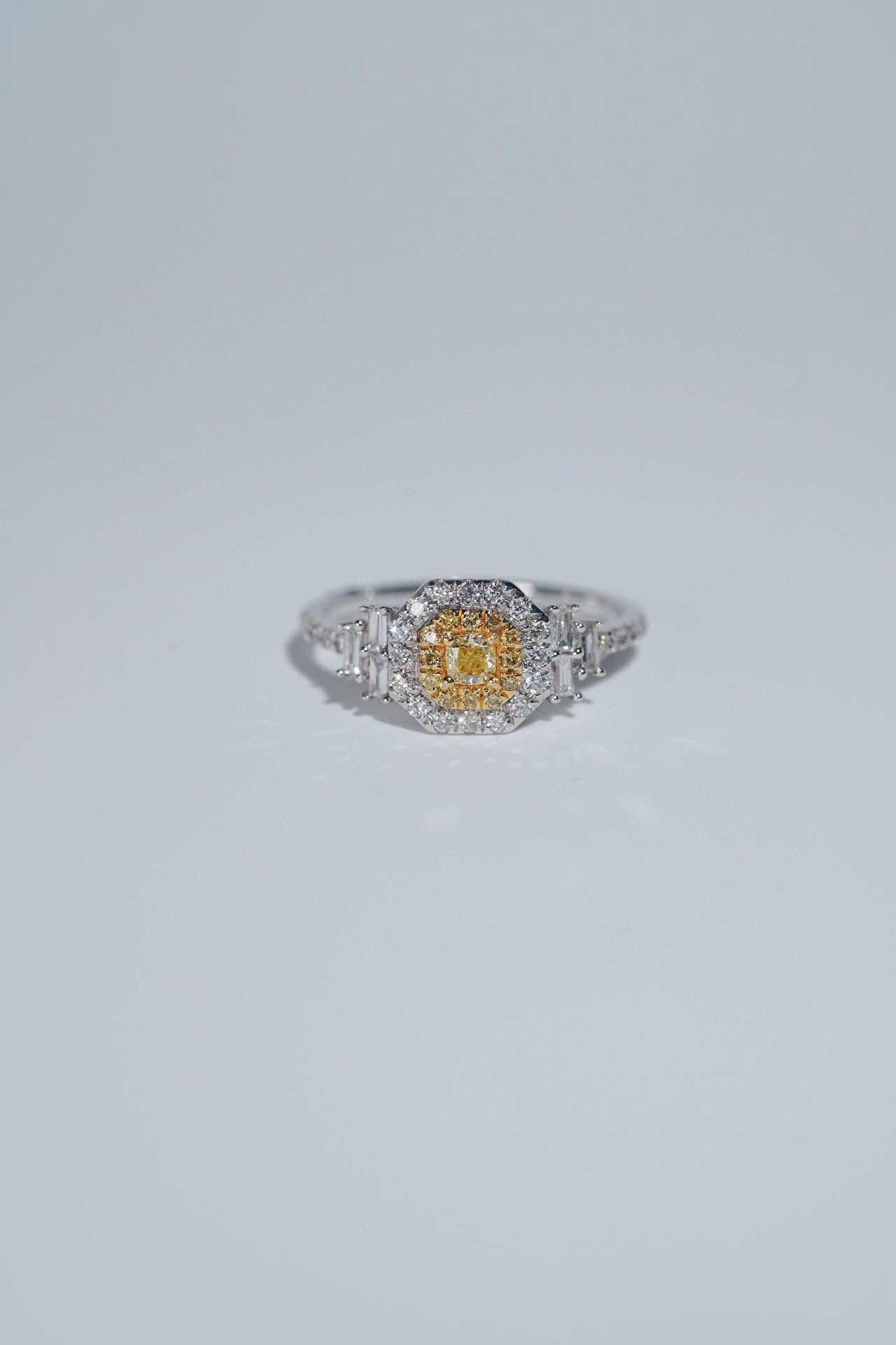 イエローダイヤモンド付きリングk18