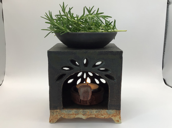 黒マット地の茶香炉 1枚目の画像