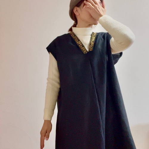 値下げinjiriインジリロングワンピースミシンステッチ刺繍 値下げinjiriインジリロングワンピースミシンステッチ刺繍