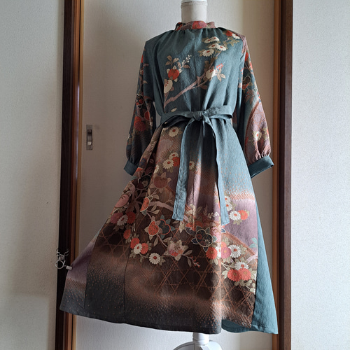 ★着物リメイク/黒留袖/ラグランスリーブ/ハイネックワンピ―ス/一点物 /正絹★ ☆着物リメイク/黒留袖/ラグランスリーブ/ハイネックワンピ―ス