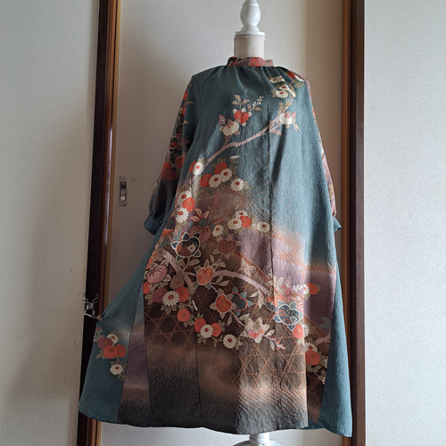 ★着物リメイク/黒留袖/ラグランスリーブ/ハイネックワンピ―ス/一点物 /正絹★ ☆ 着物リメイク/訪問着/ラグランスリーブ/ハイネックワンピ―ス