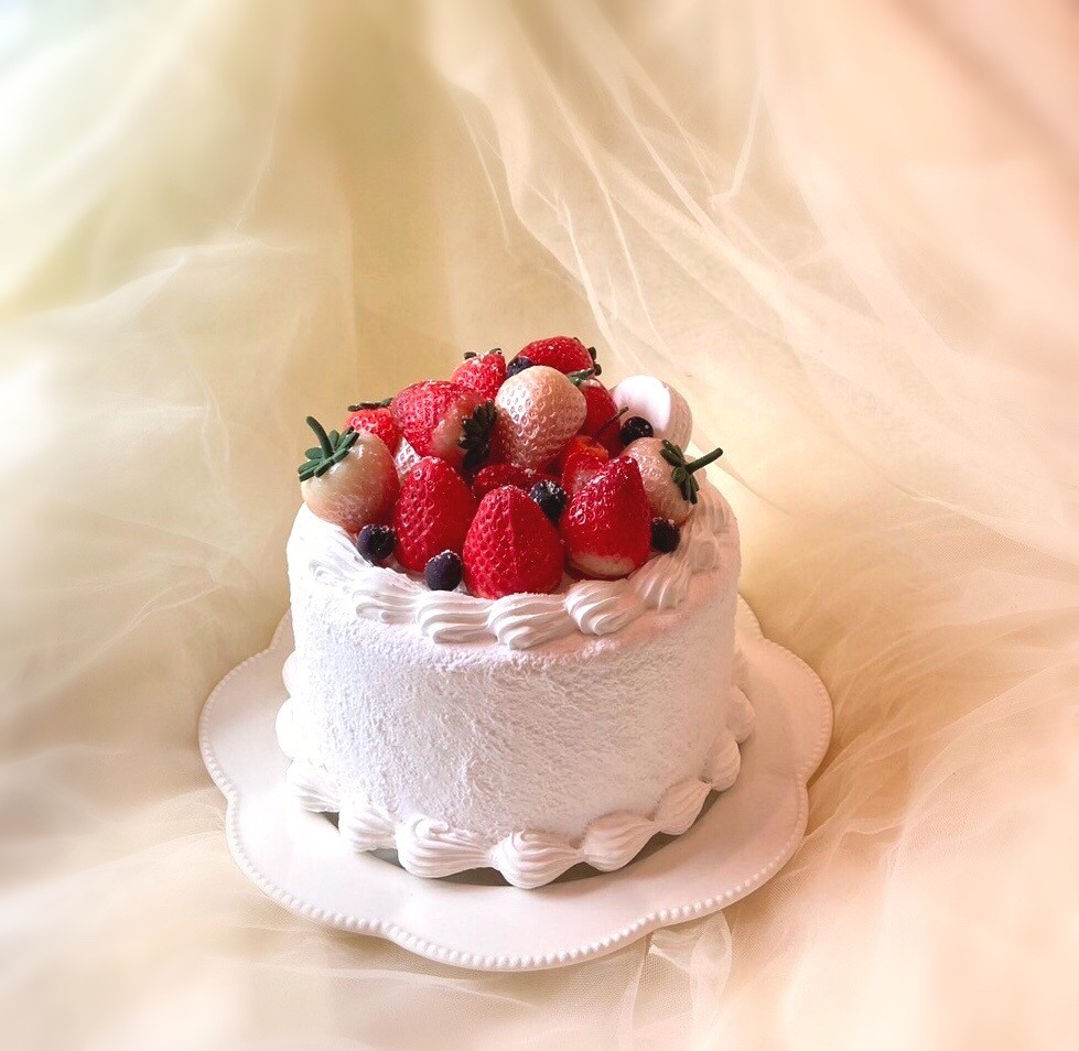 （レンタルケーキ）ディスプレイケーキ　いちごいっぱいホールケーキ　クレイケーキ