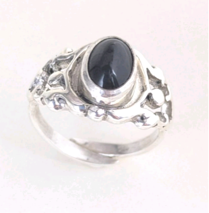 一点もの┃キャッツアイのシルバーリング/silver925/天然石（黒）（スキャポライトキャッツアイ）