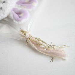 ネーム入れ　名入れ可♪miniうさちゃん　タオルハンカチ☆（ホワイト×うさぎのぬいぐるみ柄） 8枚目の画像