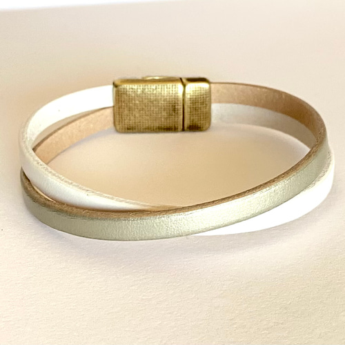 ヨーロッパ製 本革 シャンパンゴールド・白 5㎜ 二重 ブレスレット