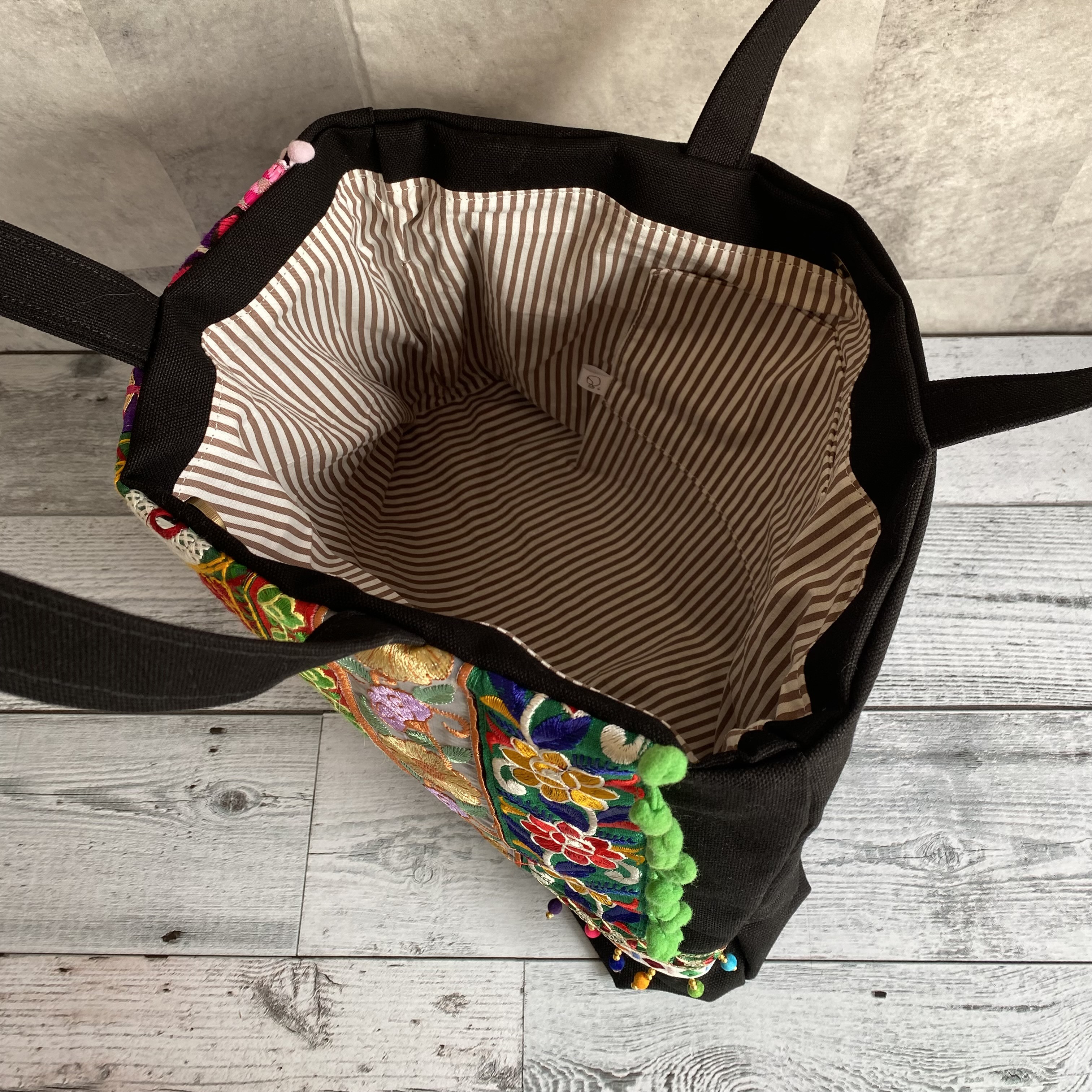 A4サイズ収納対応！カラフルなインド刺繍リボンのトートバッグ【Lサイズ】