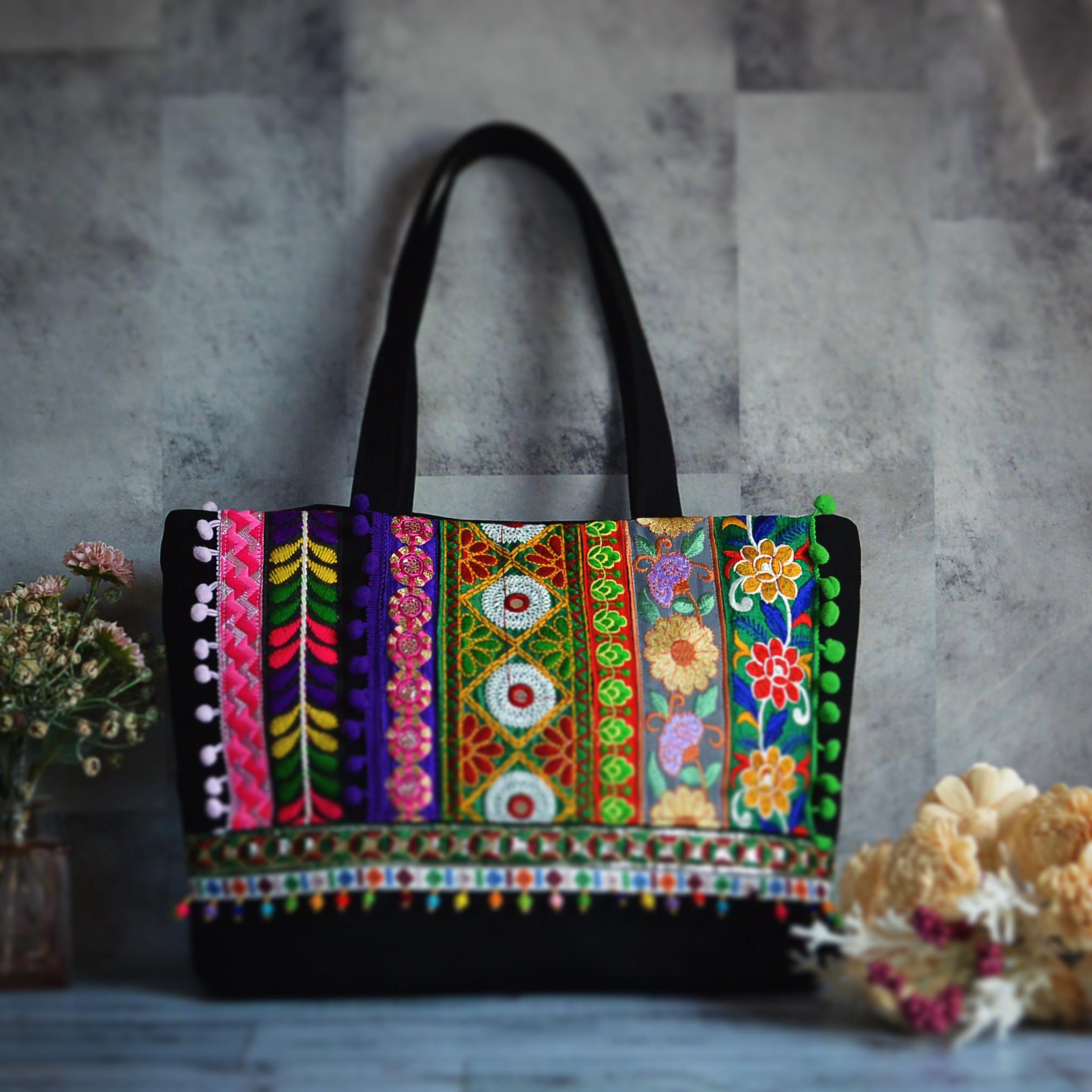 A4サイズ収納対応！カラフルなインド刺繍リボンのトートバッグ【Lサイズ】