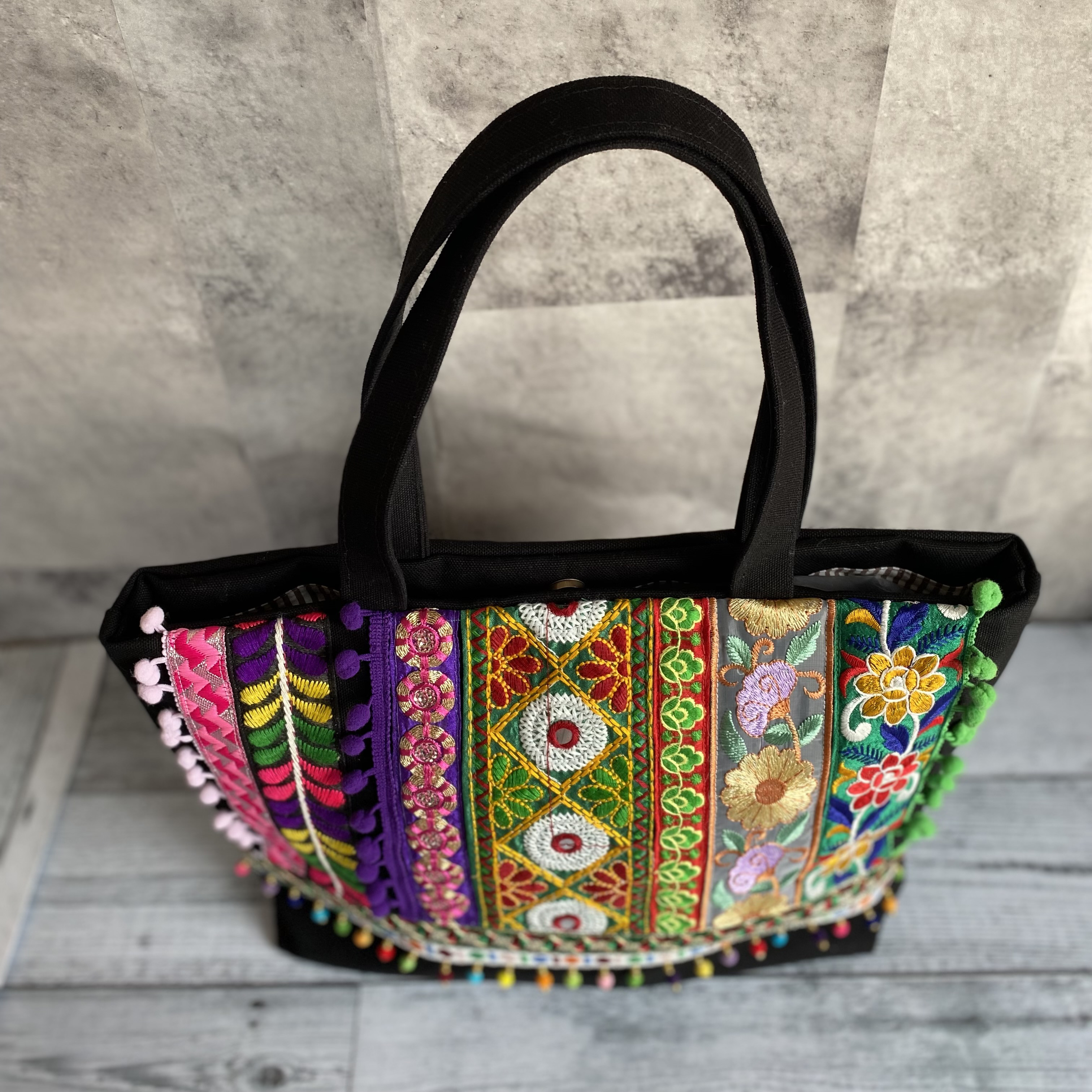 A4サイズ収納対応！カラフルなインド刺繍リボンのトートバッグ【Lサイズ】