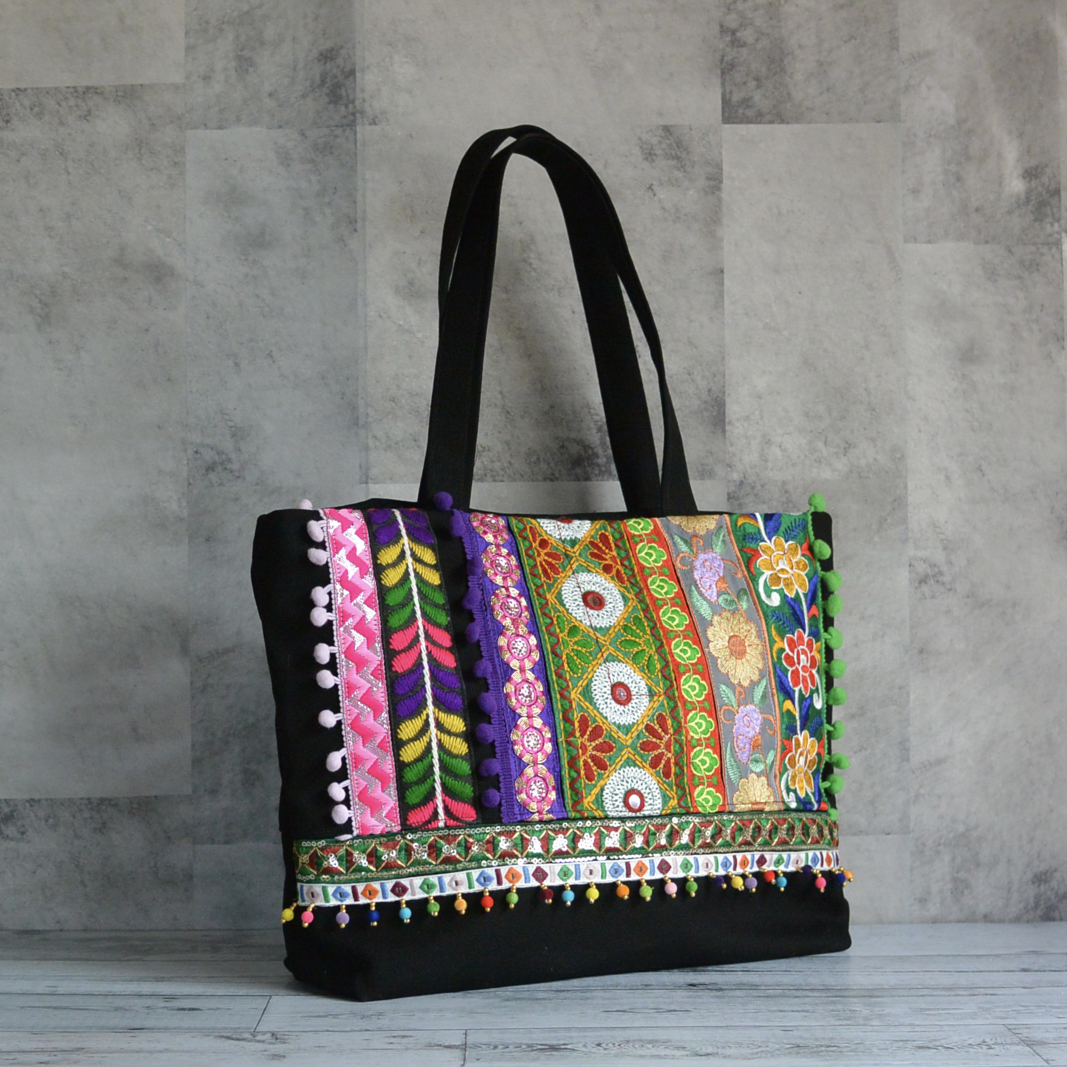 A4サイズ収納対応！カラフルなインド刺繍リボンのトートバッグ【Lサイズ】