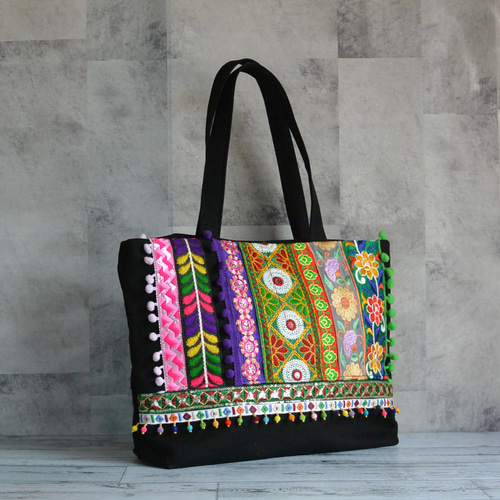 A4サイズ収納対応！カラフルなインド刺繍リボンのトートバッグ【L