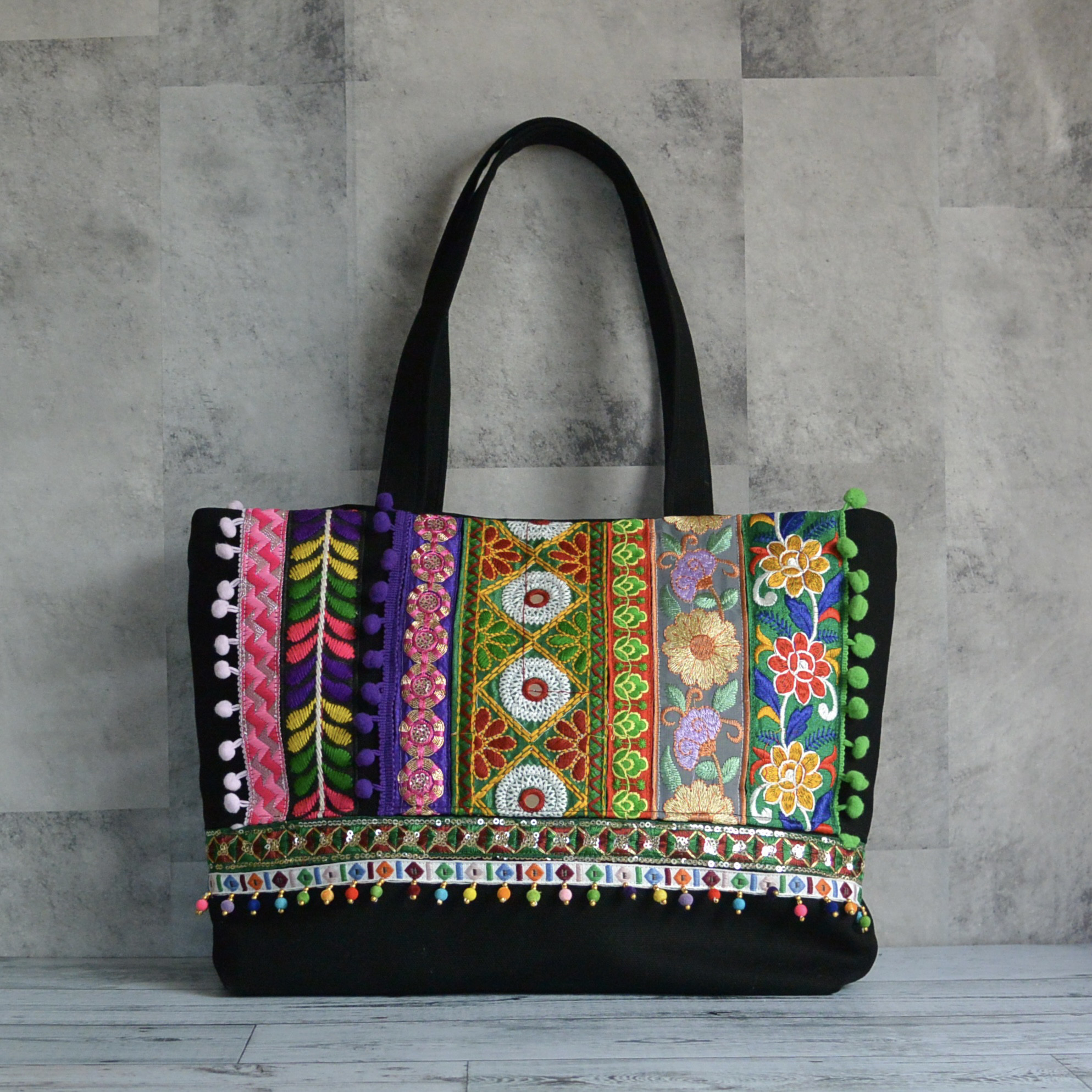 A4サイズ収納対応！カラフルなインド刺繍リボンのトートバッグ【Lサイズ】