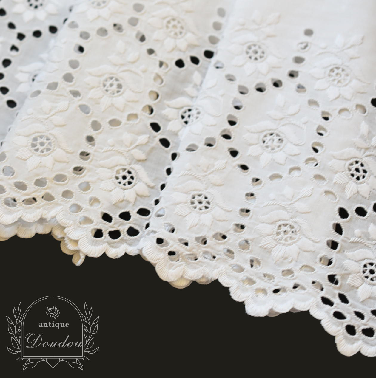 アンティーク　手刺繍カットワークレース　ホワイトワーク【in0350】 アンティーク　手刺繍カットワークレース　ホワイトワーク【in0350】