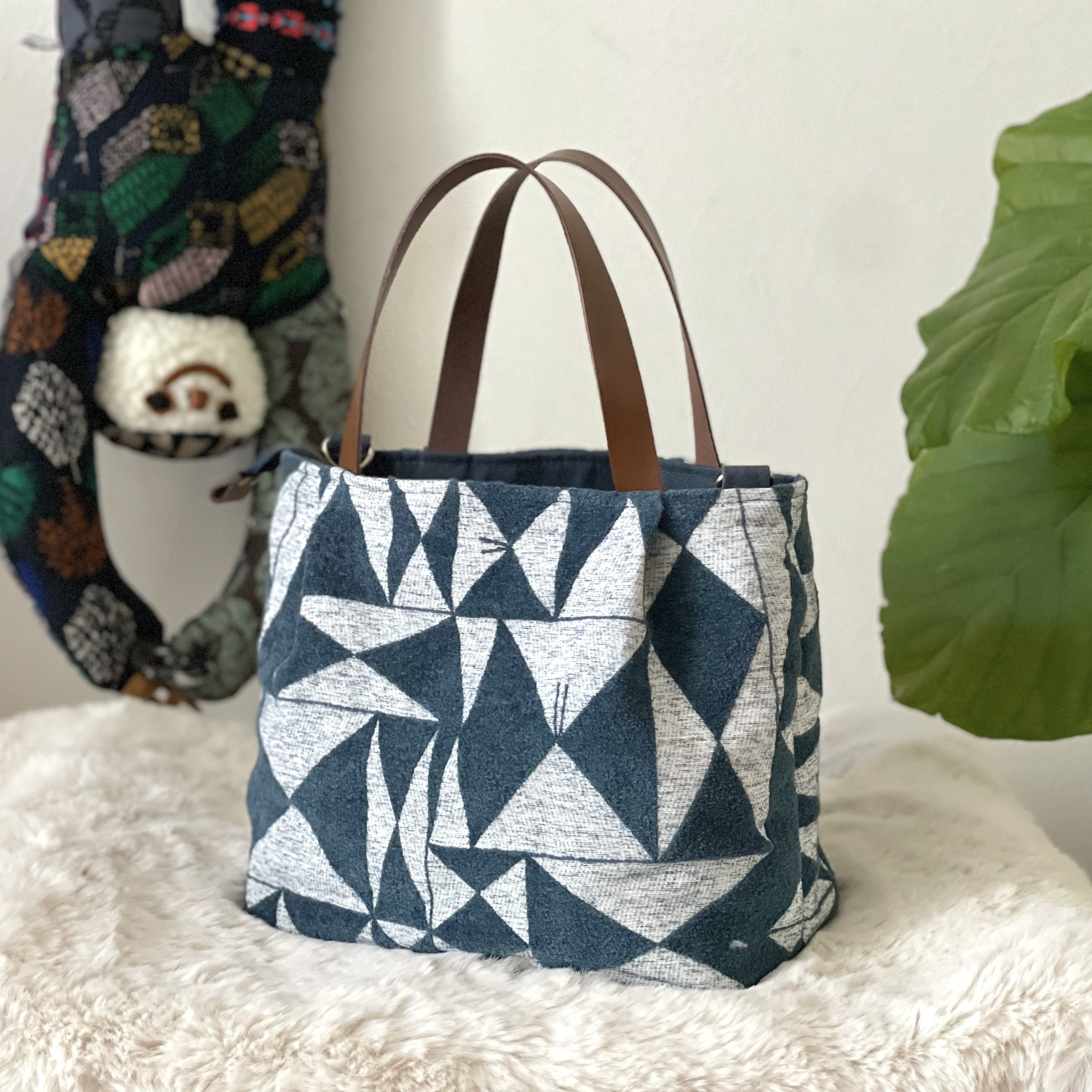 ⚮̈ミナペルホネン　perhonen puzzle かくれんぼトート　タック入