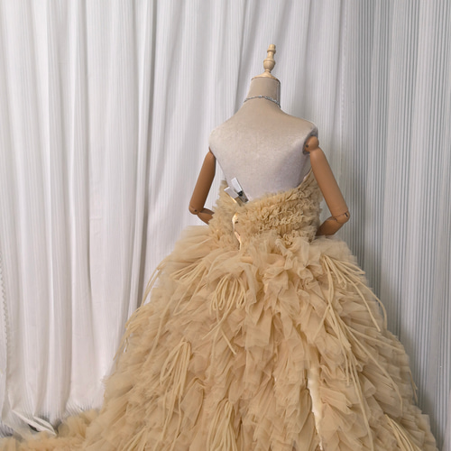 送料無料！カラードレス ベアトップ イエロー リボン もこもこドレス