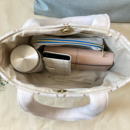 あたたかさをプレゼント♪高級メルトンフリースの丸底トートバッグと  