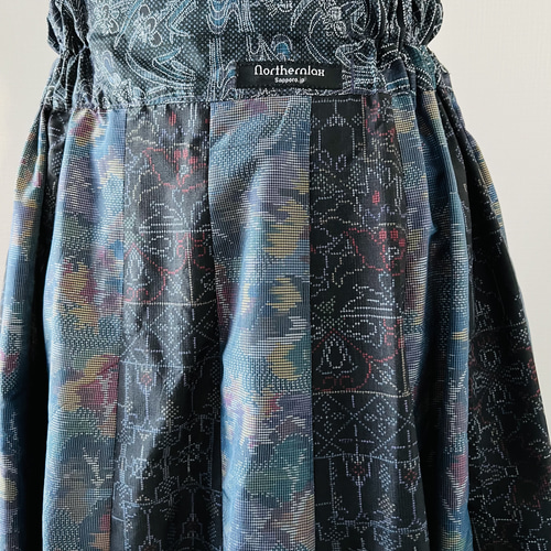 紬と大島より☆裾イレギュラー、スクエアサーキュラーの花びらスカート 紬と大島より☆裾イレギュラー、スクエアサーキュラーの花びら