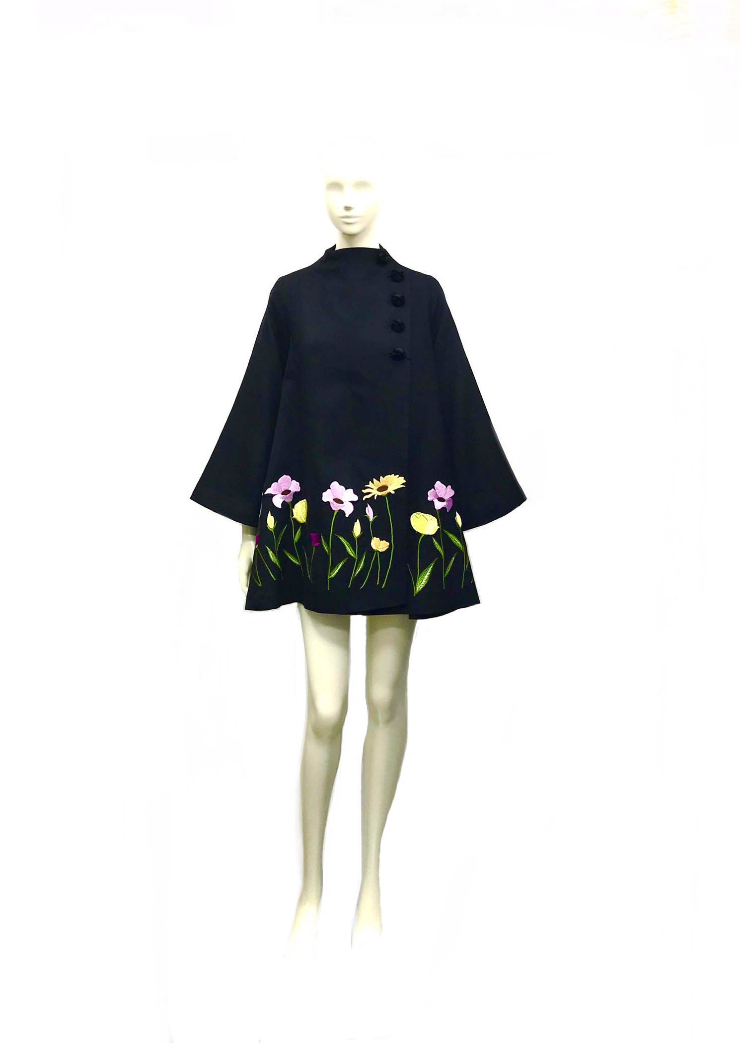 横振り刺繍 花柄 スタンドカラー ウールコートジャケット ブラック ピンク ブルー グリーン フレア ベルスリーブミドル