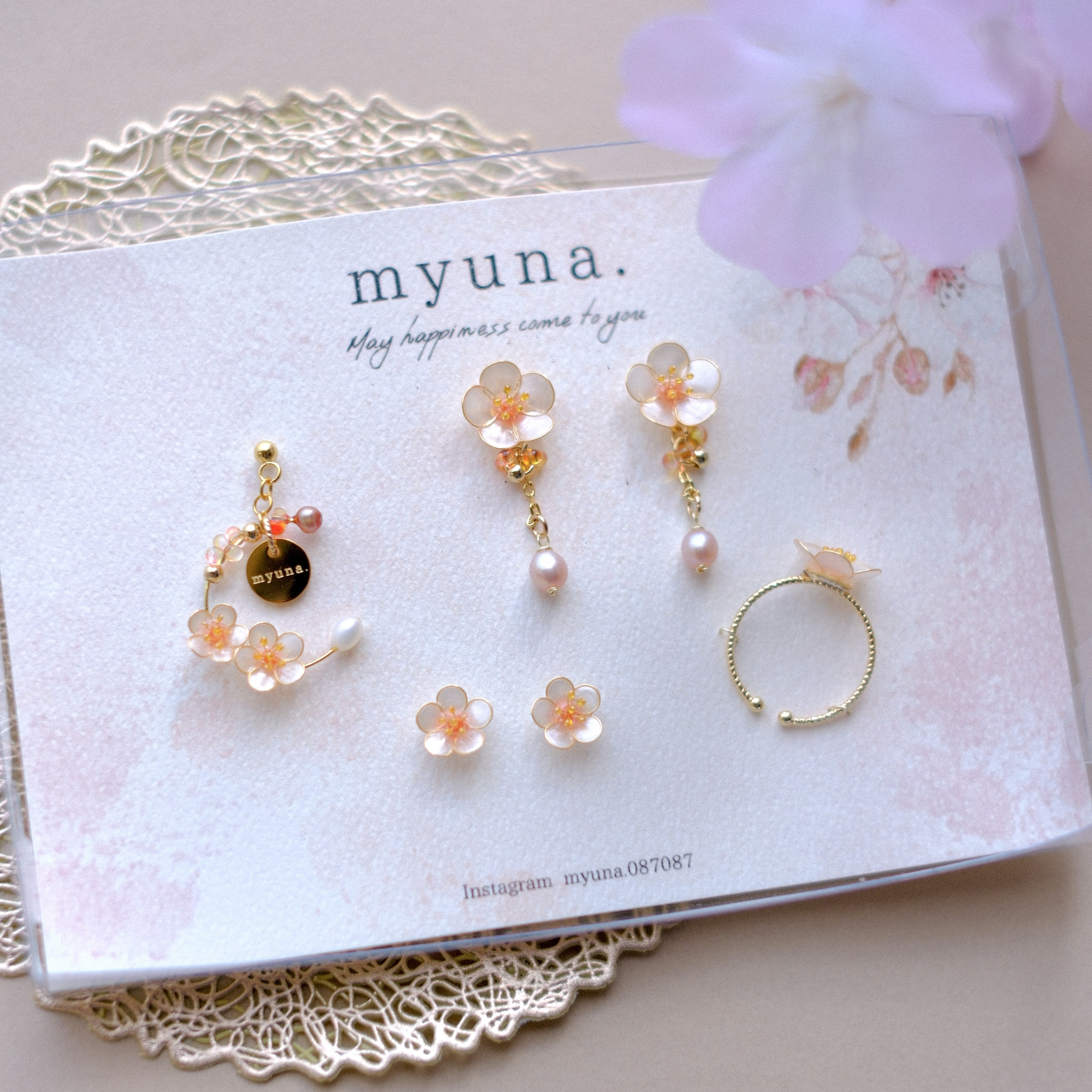 福袋　梅の花　ピアス・リングセット