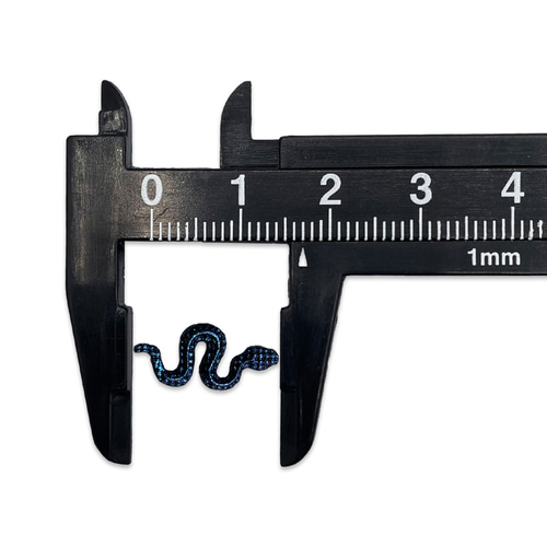 ネイルパーツ 蛇 17mm ミックス 200個 ラメ 水玉 混色 プラ製 ヘビ