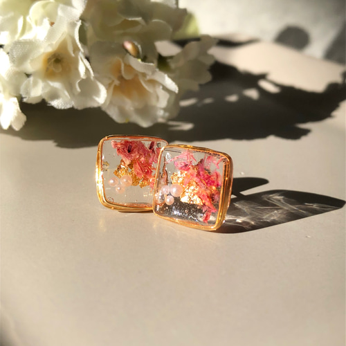 花びらスクエアピアス ハンドメイド レジン フラワー 普段使い