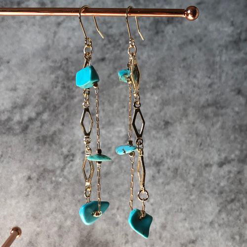 デザインチェーン ピアス ハンドメイド 天然石 さざれ石 プレゼント