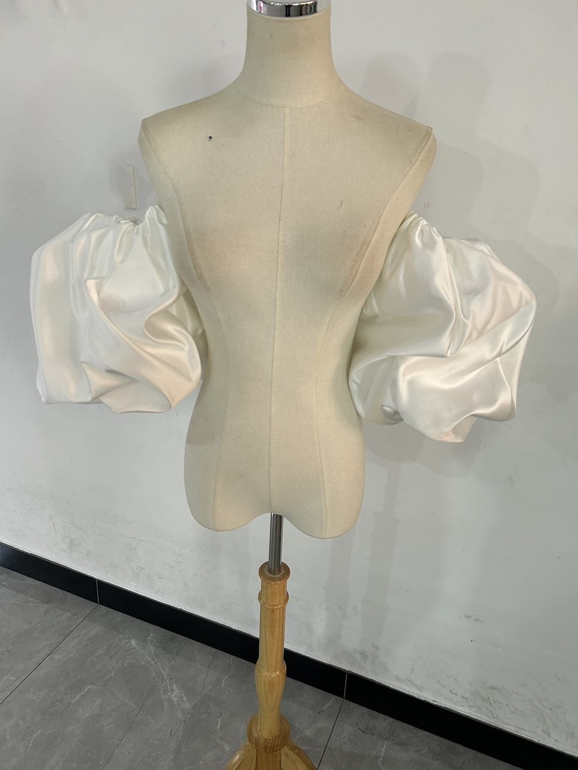 送料無料！大人気上昇 取り外し袖 ショルダーの付け袖 パフスリーブ オーダー可能