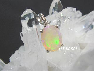 オパール オーバルカットペンダントトップ