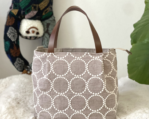 819802030ac157ac6cc535ee97f28b