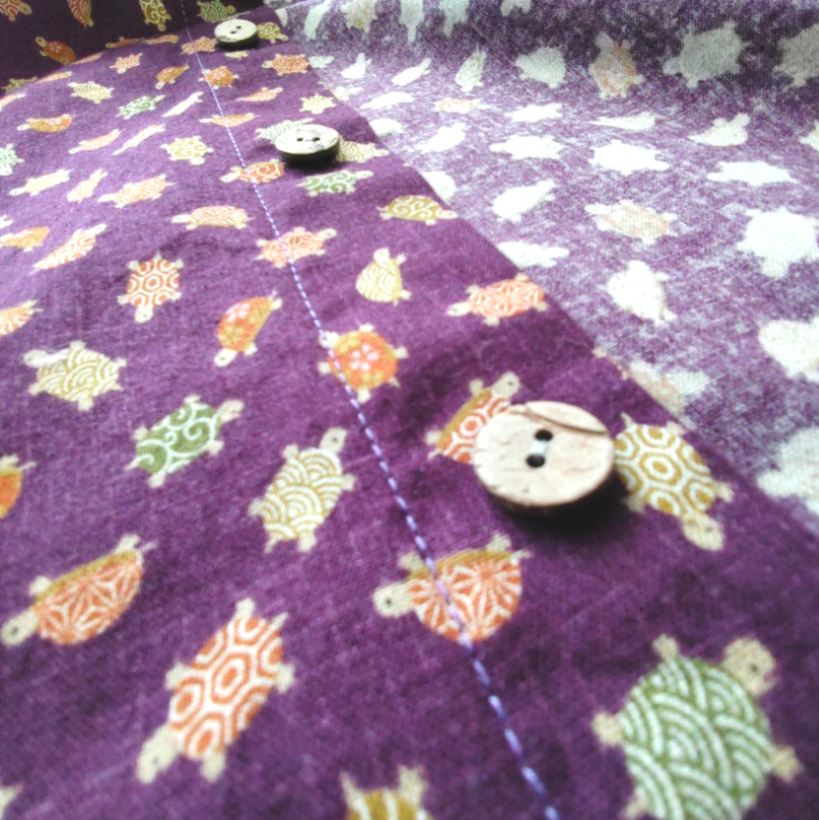 コガメさん シャツ　Мサイズ 【ワケあり品】