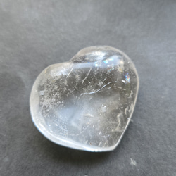 【一点物】虹入り✨ヒマラヤ水晶 ハート ✩.*˚インテリア×天然石 一点物】虹入り✨ ヒマラヤ水晶 ハート ✩.*˚インテリア×天然石