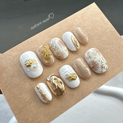 和柄ベージュ　ネイルチップ　成人式　卒業式　ブライダル 3枚目の画像