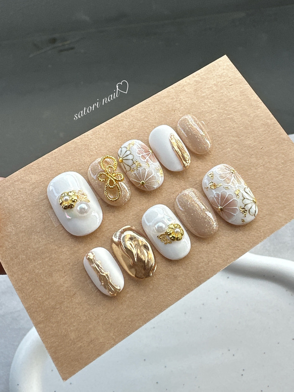 和柄ベージュ　ネイルチップ　成人式　卒業式　ブライダル 3枚目の画像