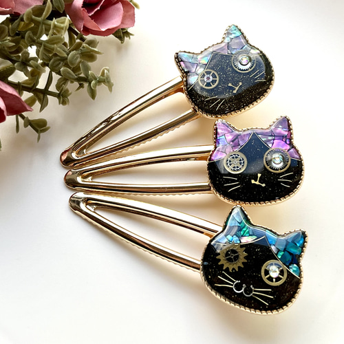 レジン 螺鈿と歯車のハチワレ猫 ヘアクリップ ブルー ヘアクリップ