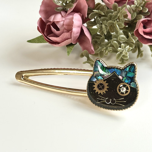 レジン 螺鈿と歯車のハチワレ猫 ヘアクリップ ブルー ヘアクリップ