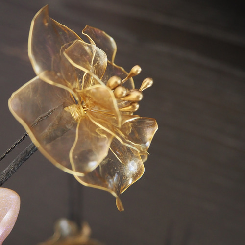 髪飾り】上品なワントーンコーデが出来上がり アメリカンフラワー