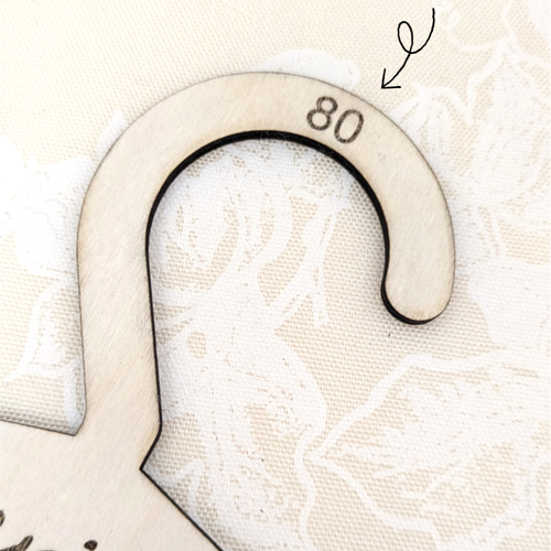 作家様におすすめ】ブランドロゴ入刻印ハンガー 名入れ オリジナル 服