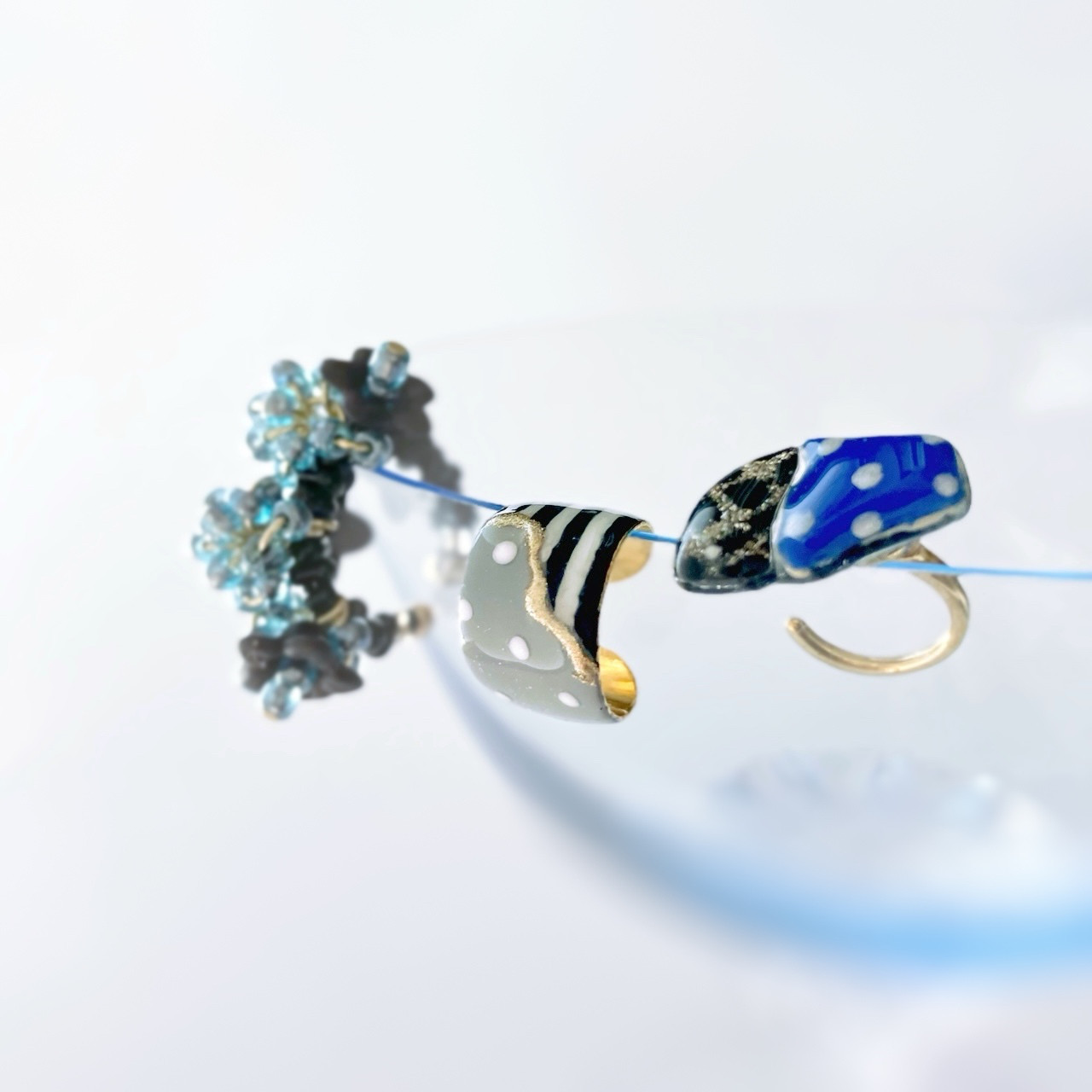 新春福袋 神秘な夜空 イヤーカフ ブラック×ブルー系セット