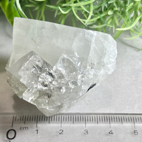 天使の水晶✨　レインボー　アポフィライト　ラフストーン　原石　クラスター 天使の水晶✨ レインボー アポフィライト ラフストーン 原石
