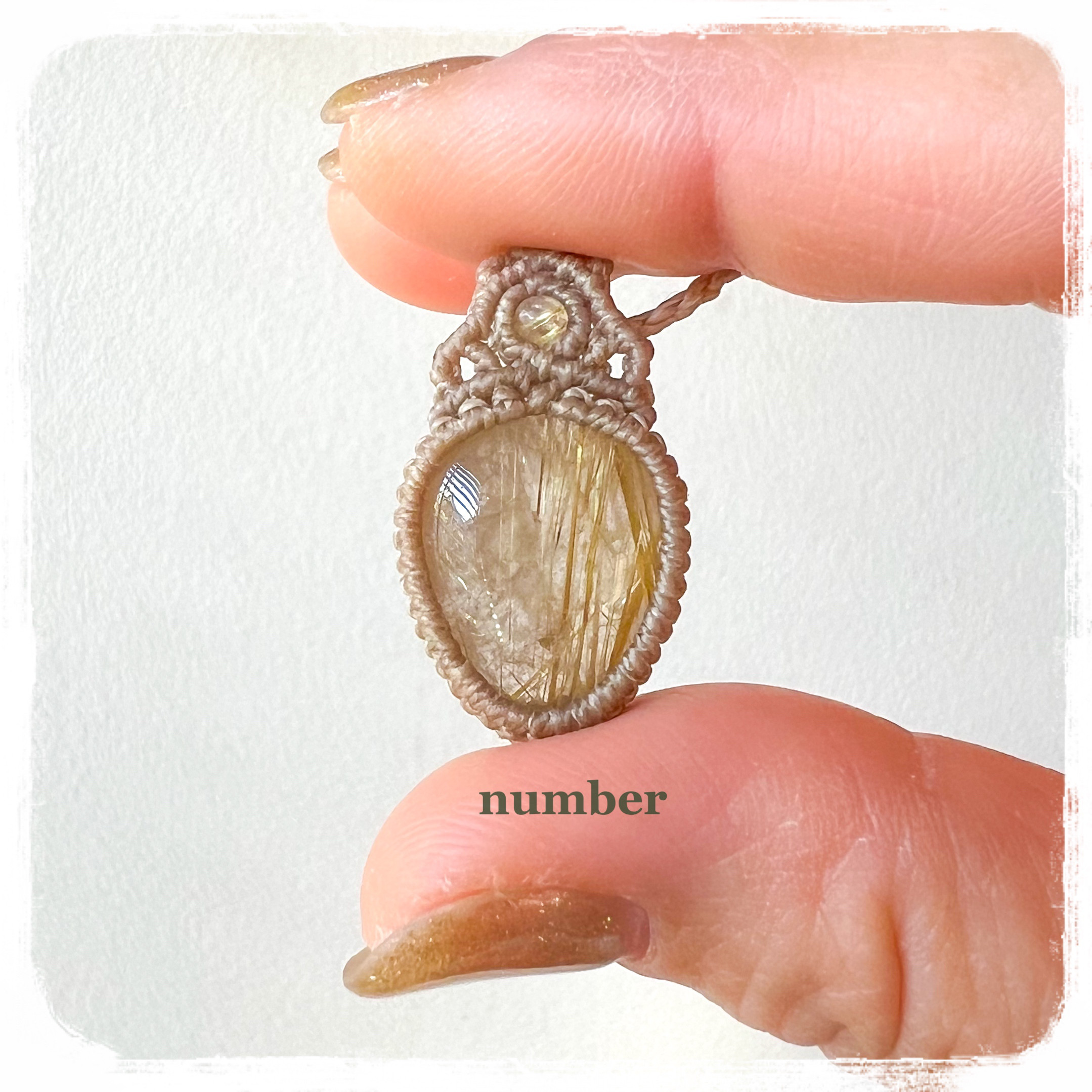 ★黄金のライン★ルチルクォーツのマクラメネックレス★