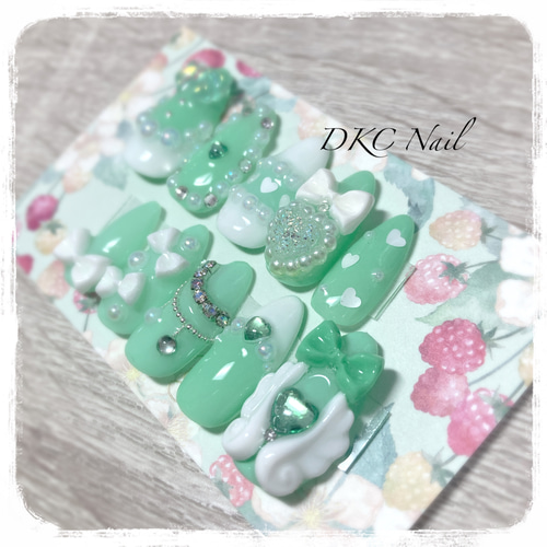 ネイルチップ グリーン 緑 地雷 サブカル 量産型 推しカラー ゆるかわ 推し活 現品♡推し活グリーン緑ネイルチップ付け爪サブカル地雷系量産型