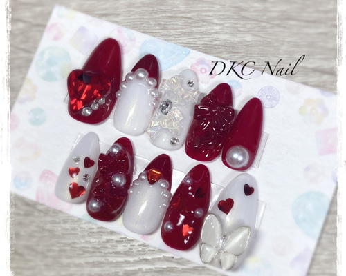 お急ぎ便A♥ ネイルチップ 量産型 韓国 ワンホン シンプル 地雷 赤ネイル 白 2dff656fa87b359a17e71e652c11d8