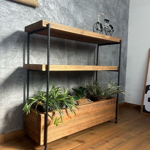 厚みのある無垢材を使用したプランターシェルフ❗️/ラック／棚