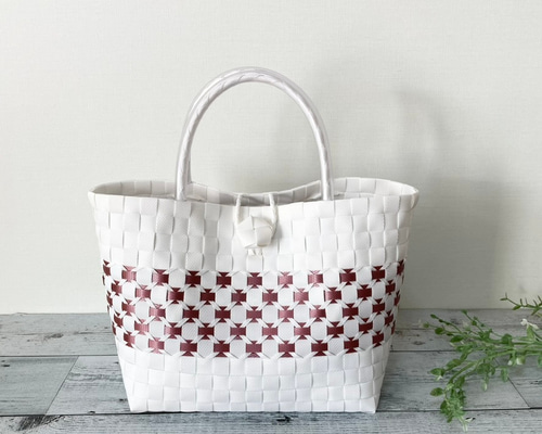 8d948b8f8755e5d6408229fb9076d1