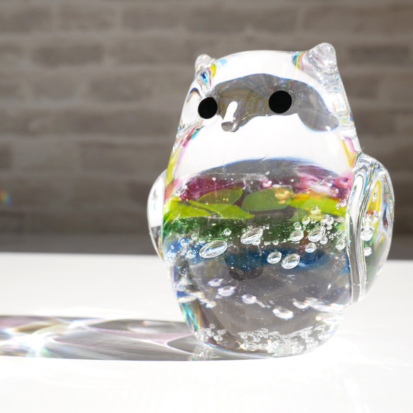 新作【虹】フクロウ・ガラスの置物・めでたい・癒しと明るさをおうちに 3枚目の画像