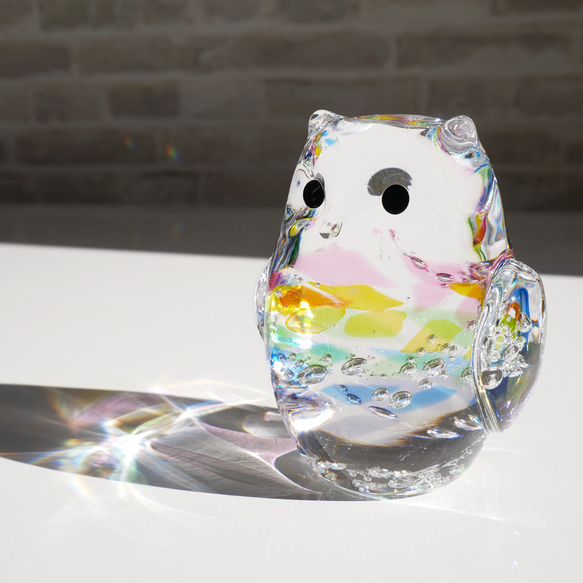 新作【虹】フクロウ・ガラスの置物・めでたい・癒しと明るさをおうちに 7枚目の画像