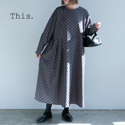 ポケット付き｜さらっと着られる◎ ｜ドット柄Uネックロングワンピース