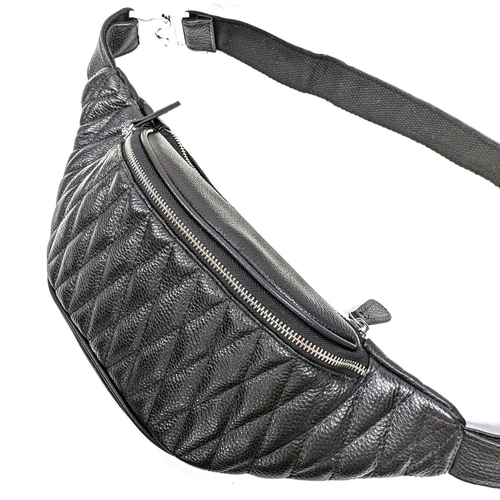 レザー　キルティング　ボディバッグ　ウエストポーチ　バイカー　ショルダー 本革 レザーバッグ ダイヤキルティング カーフスキン ウエストポーチ