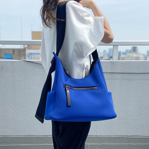 ネオプレーン調素材＊サイドポケット付2wayショルダー＊オプションにて